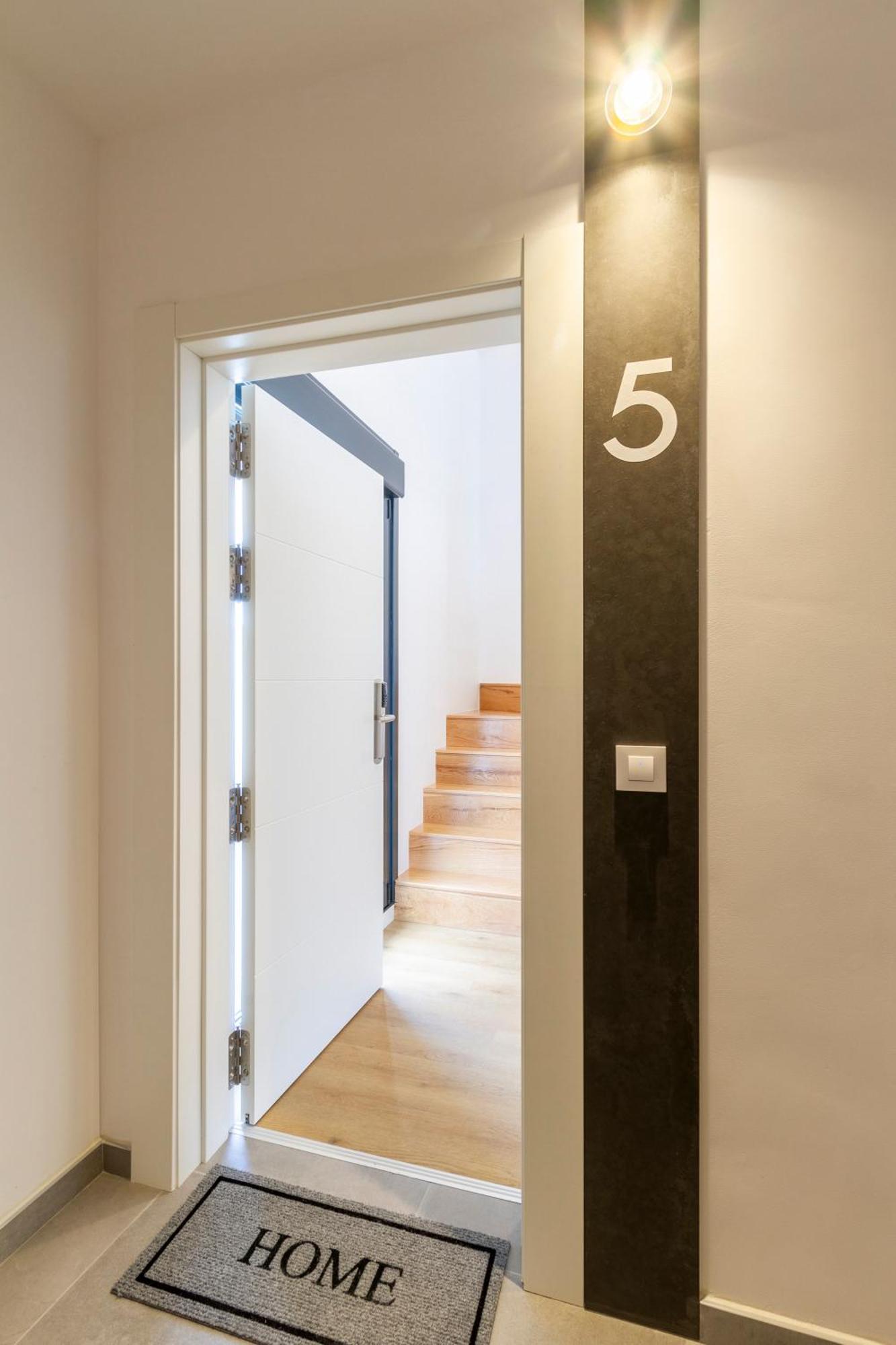 Urbanfive Apartamentos Ourense Centro מראה חיצוני תמונה